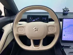 2024 Nio ET5T 75kWh Touring, чёрный — фото 7