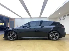 2024 Nio ET5T 75kWh Touring, чёрный — фото 26