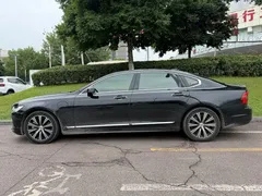 2021 Volvo S90 T8 PHEV Luxury, чёрный — фото 3