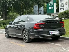 2021 Volvo S90 T8 PHEV Luxury, чёрный — фото 4