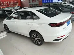 2022 Geely Emgrand 4th Gen 1.5L CVT Premium, белый — фото 7