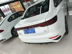 2022 Geely Emgrand 4th Gen 1.5L CVT Premium, белый — фото 9