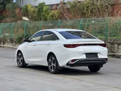 2022 Geely Emgrand L 1.4T CVT Flagship, белый — фото 3