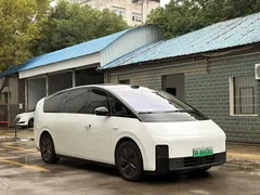 2025 Li Auto MEGA Home, белый — фото 3