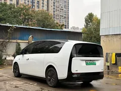 2025 Li Auto MEGA Home, белый — фото 6