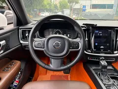 2021 Volvo S60 T4 Luxury, белый — фото 14
