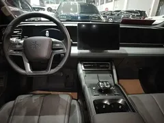 2025 BYD Qin L PHEV Smart Driving 120km Leading — фото 10