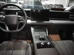 2025 BYD Qin L PHEV Smart Driving 120km Leading — фото 14
