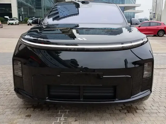 2026 Li Auto L8