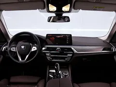 2022 BMW 5 Series 530Li Premium Luxury Package, чёрный — фото 5