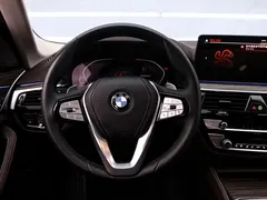 2022 BMW 5 Series 530Li Premium Luxury Package, чёрный — фото 7
