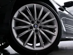 2022 BMW 5 Series 530Li Premium Luxury Package, чёрный — фото 20