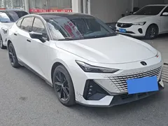 2023 Changan UNI-V 1.5T Premium, белый — фото 3