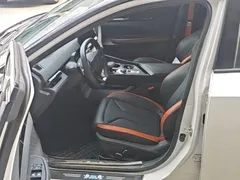 2023 Changan UNI-V 1.5T Premium, белый — фото 4