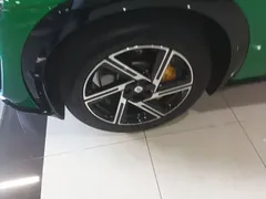 2025 Xiaomi YU7 RWD Long Range, зелёный — фото 21