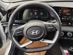2023 Hyundai Elantra 1.5L CVT GLX Elite, белый — фото 15