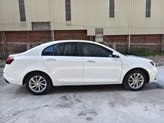 2021 Geely Emgrand UP 1.5L CVT Luxury, белый — фото 8
