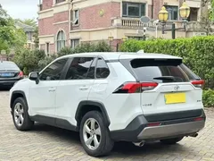 2022 Toyota RAV4 2.0L CVT 2WD Fashion Plus, белый — фото 6