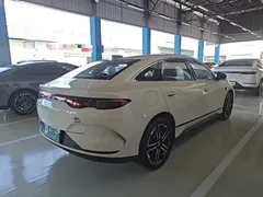 2025 BYD Qin L EV 545km Excellence, белый — фото 7