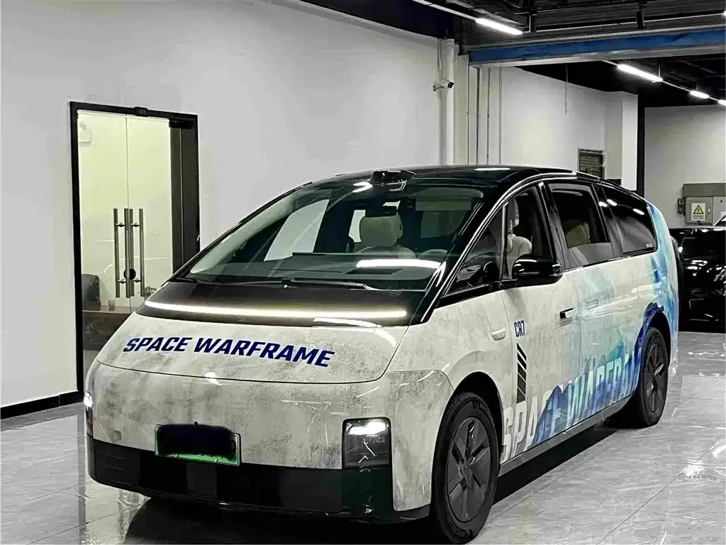 2024 Li Auto MEGA Ultra