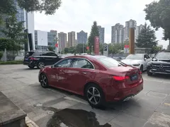 2023 Mercedes-Benz A-Class A 200 L Fashion — фото 7