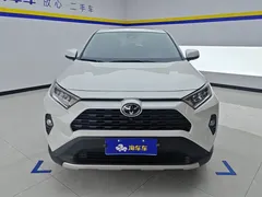 2022 Toyota RAV4 2.0L CVT 2WD Fashion, белый — фото 2