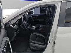 2022 Toyota RAV4 2.0L CVT 2WD Fashion, белый — фото 9