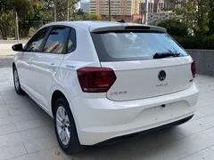 2021 Volkswagen Polo Plus 1.5L AT Panoramic, белый — фото 3