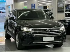 2022 Volkswagen Touareg 2.0TSI Ruishang, чёрный — фото 3