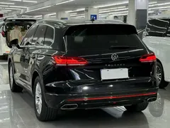 2022 Volkswagen Touareg 2.0TSI Ruishang, чёрный — фото 9