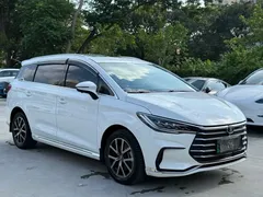 2022 BYD Song Max DM-i PHEV 105KM Premium, белый — фото 3