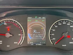 2022 BYD Song Max DM-i PHEV 105KM Premium, белый — фото 10