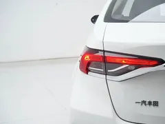 2023 Toyota Corolla 1.2T Pioneer, белый — фото 11