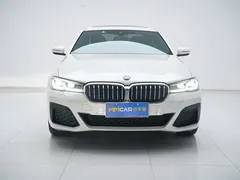 2022 BMW 5 Series 525Li M Sport Package, белый — фото 1