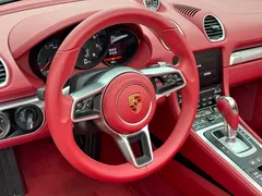 2020 Porsche 718 Boxster 2.0T, белый — фото 11