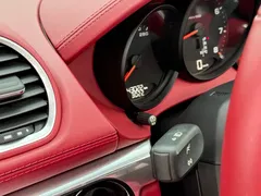 2020 Porsche 718 Boxster 2.0T, белый — фото 12
