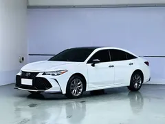 2019 Toyota Avalon 2.0L Luxury, белый — фото 1
