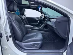 2019 Toyota Avalon 2.0L Luxury, белый — фото 12