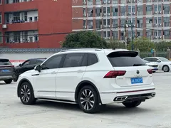 2022 Volkswagen Tiguan L 330TSI AT 2WD R-Line, белый — фото 9