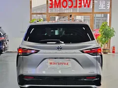 2023 Toyota Granvia 2.5L Hybrid Premium Plus — фото 19