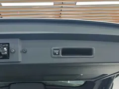 2023 Toyota Granvia 2.5L Hybrid Premium Plus — фото 24