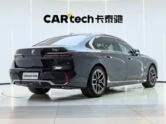 2023 BMW 7 Series 735Li M Sport Package, чёрный — фото 3