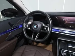 2023 BMW 7 Series 735Li M Sport Package, чёрный — фото 28