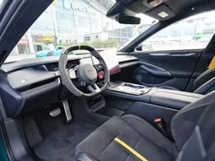 2025 Xiaomi SU7 Ultra Ultra, зелёный — фото 6