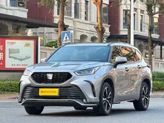 2022 Toyota Crown Kluger 2.5L HEV 4WD Luxury — фото 3