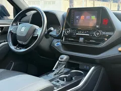 2022 Toyota Crown Kluger 2.5L HEV 4WD Luxury — фото 11