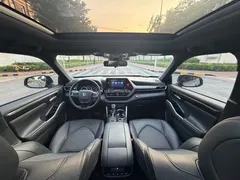 2022 Toyota Crown Kluger 2.5L HEV 4WD Luxury — фото 12