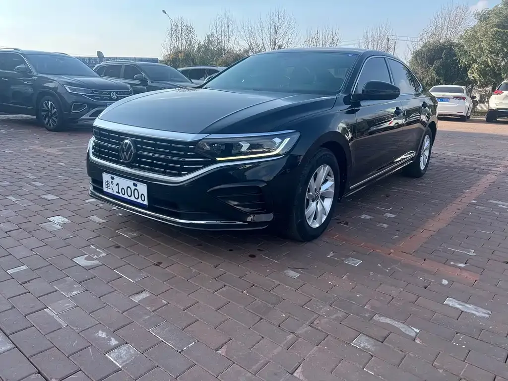 2023 Volkswagen Passat 280TSI Business