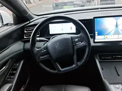 2025 BYD Qin L PHEV 80km Leading Smart Driving, белый — фото 15