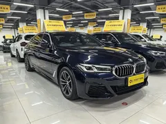 2022 BMW 5 Series 525Li M Sport Package, чёрный — фото 3